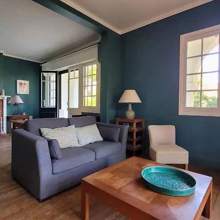 Mayie Theresa - Belle Bascolandaise Entre Et Vila Soorts-Hossegor